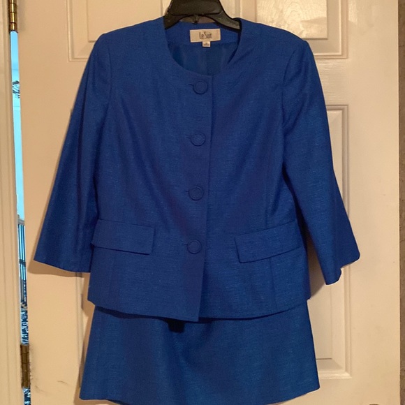 Le Suit Dresses & Skirts - Le Suit cobalt blue gorgeous suit, size 10